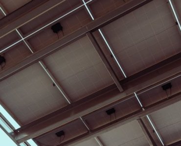 Fă‑ți singur un carport din policarbonat: ghid pas cu pas, costuri și trucuri de montaj