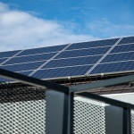 Soare cu acte în regulă: ghidul tău pentru panouri fotovoltaice pe balcon
